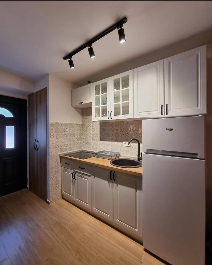 Apartments Vranes Tivat Ngoại thất bức ảnh