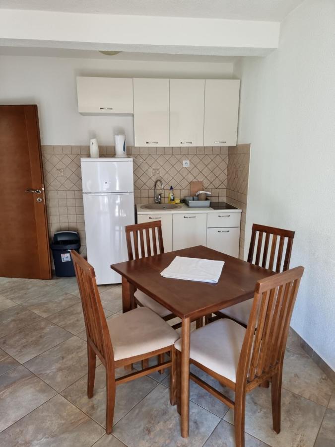 Apartments Vranes Tivat Ngoại thất bức ảnh