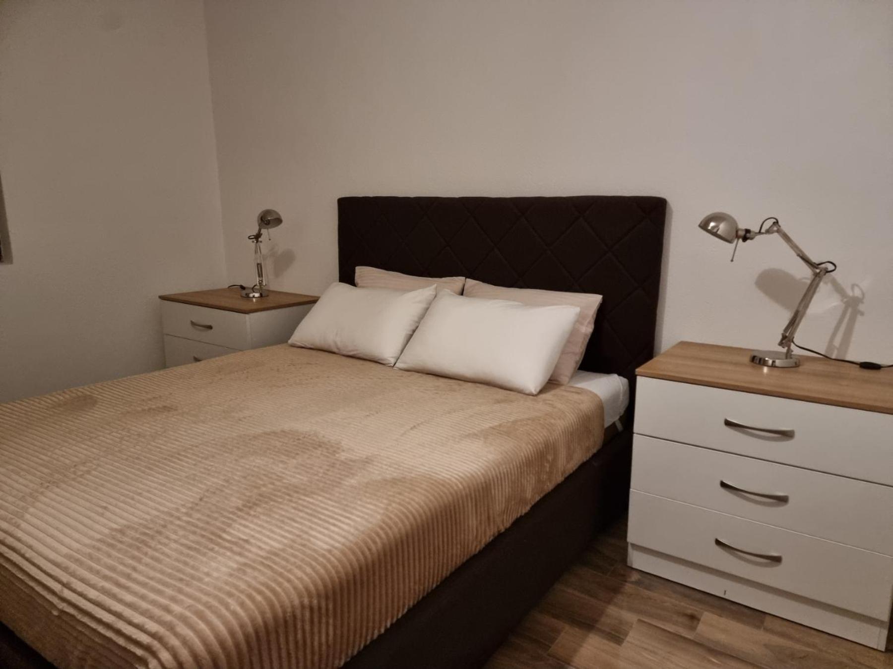 Apartments Vranes Tivat Ngoại thất bức ảnh