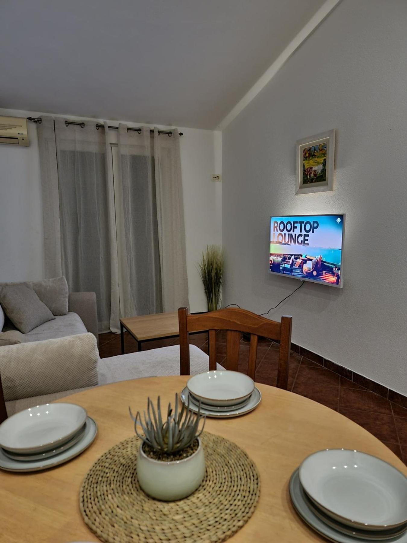 Apartments Vranes Tivat Ngoại thất bức ảnh